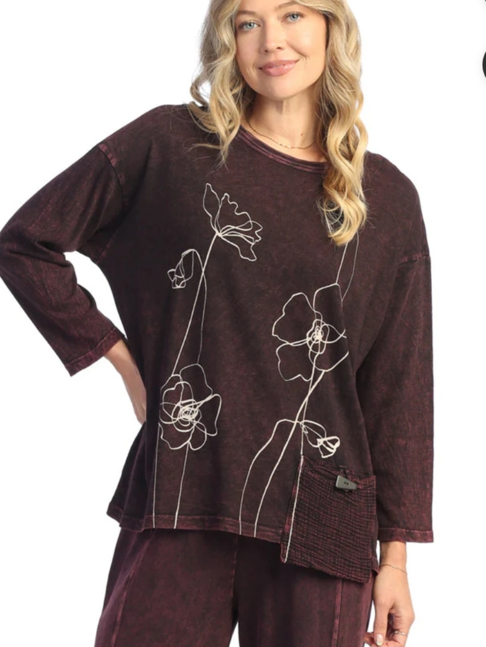 Jess & Jane Sketch Mineral Wash Women’s Wine F Graphic Long-Sleeve Tunic Top L